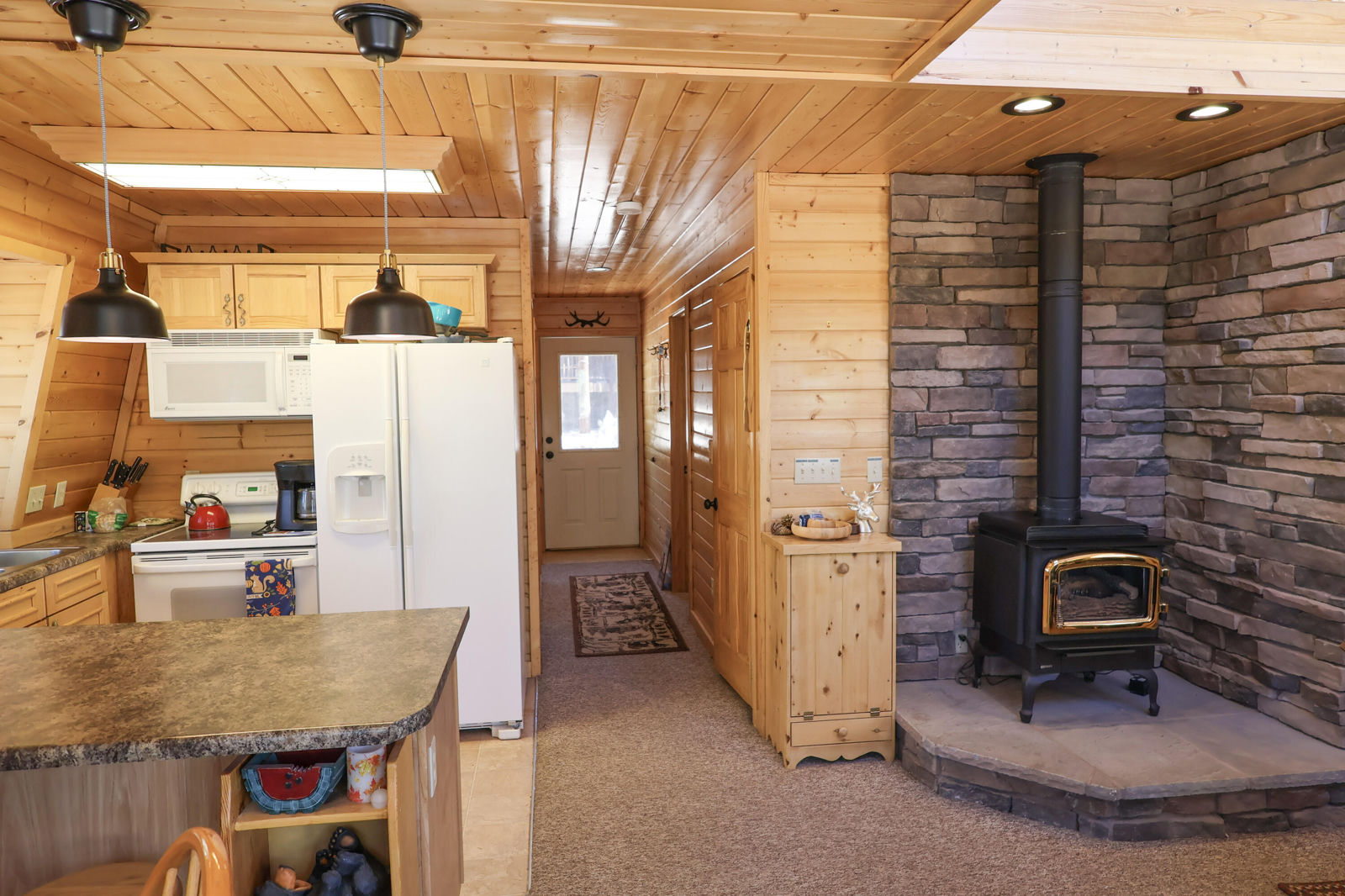 865 N Pine Knoll Loop, Duck Creek Village, photo 6 of 53