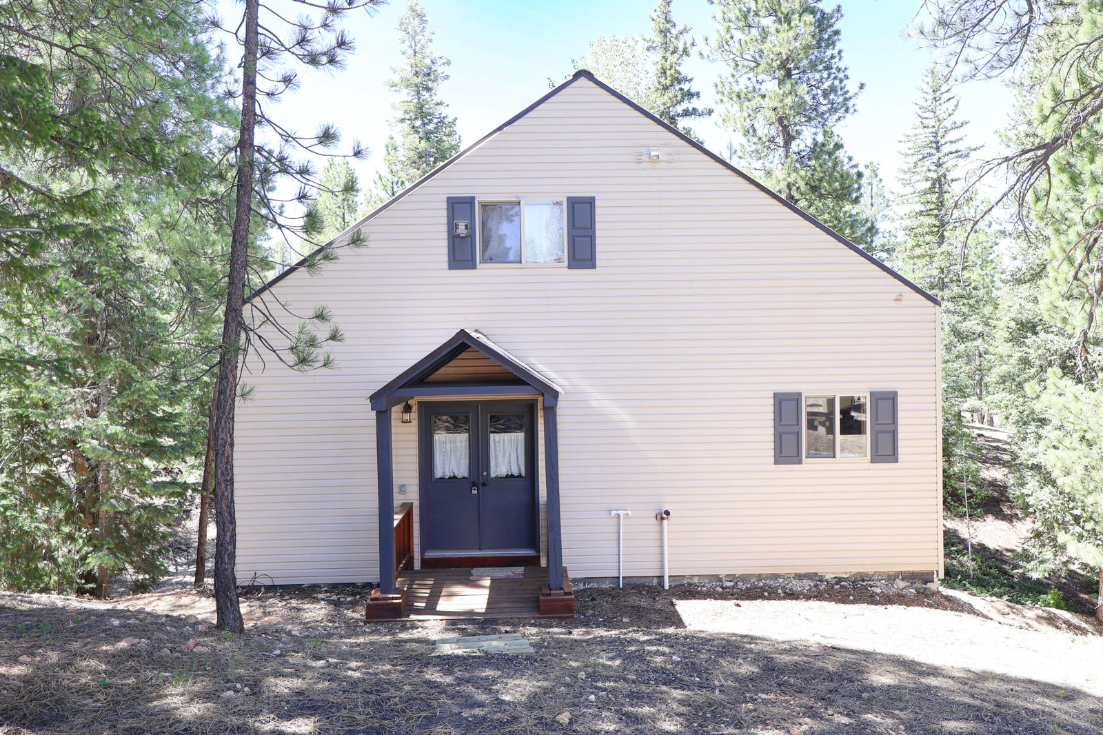 3350 E Hilton Trail, Duck Creek Village, photo 5 of 26
