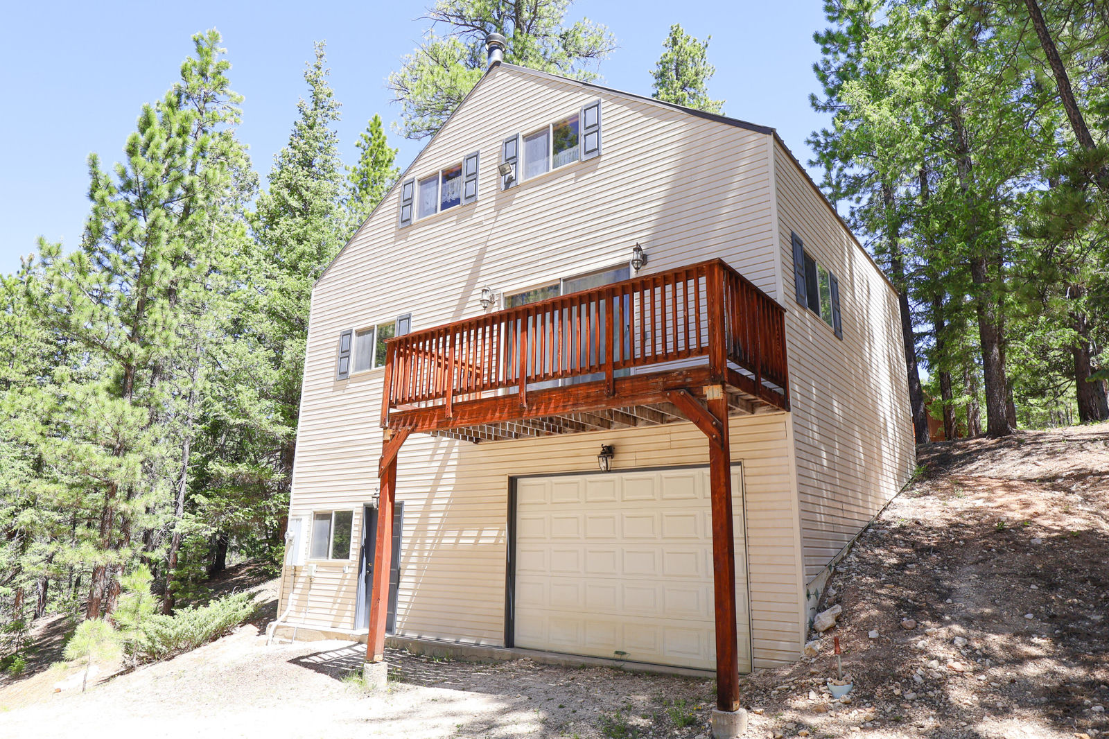 3350 E Hilton Trail, Duck Creek Village, photo 1