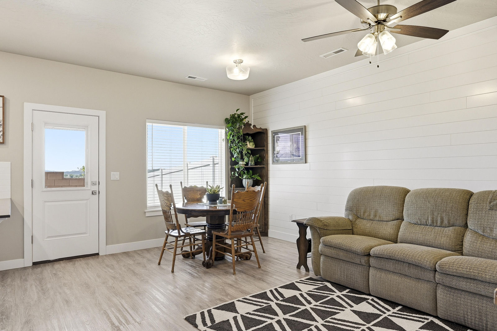 3057 N 125 E, Cedar City, photo 5 of 41