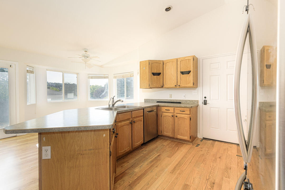 722 S 860 W, Cedar City, photo 12 of 33