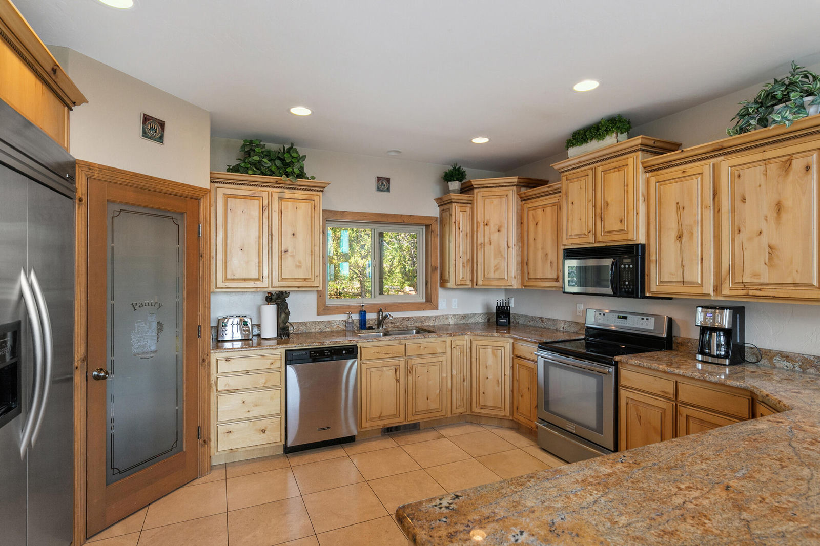 755 S Zion Ridge DR, Orderville, photo 12 of 83