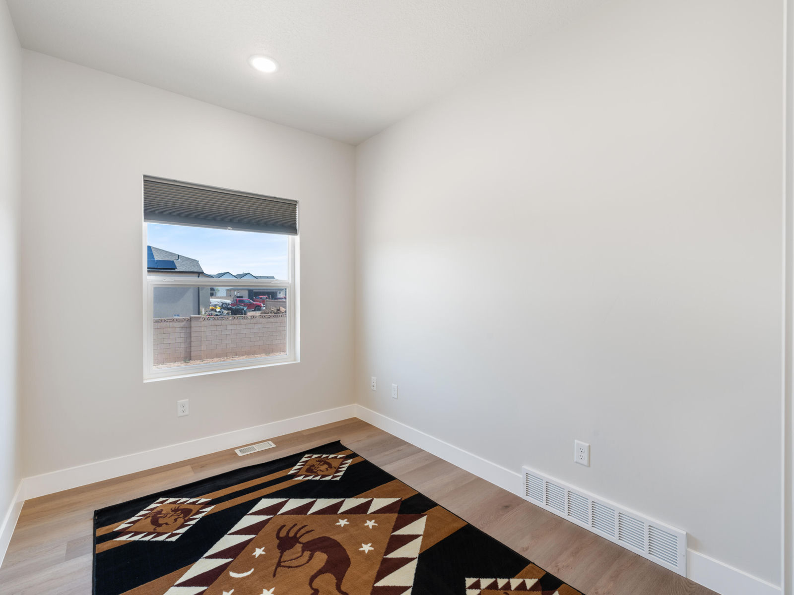 4648 W 250 N, Cedar City, photo 7 of 47