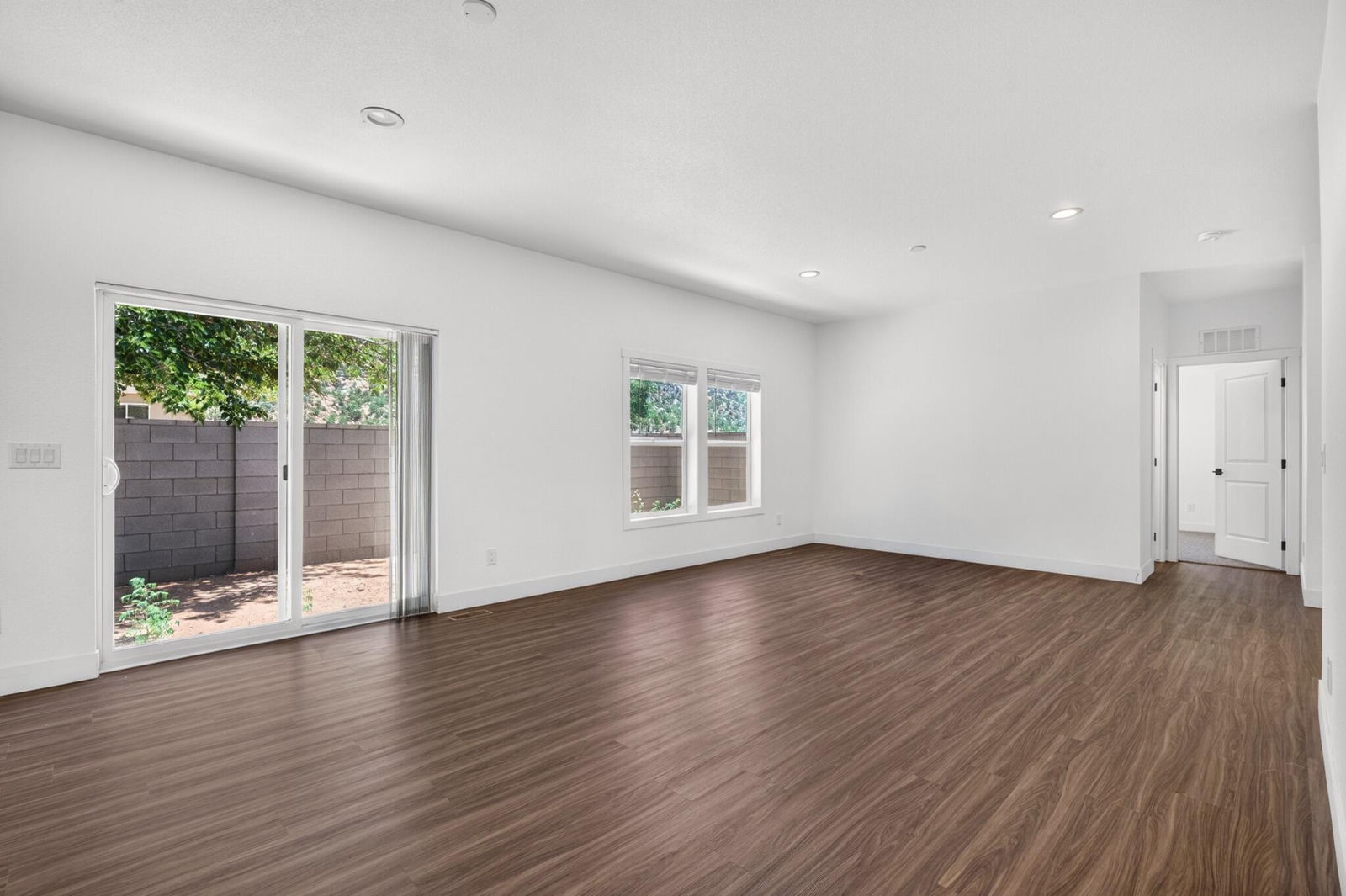 476 E Jessop Ave, Hildale, photo 14 of 48