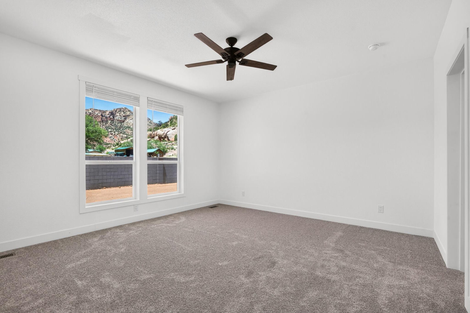 476 E Jessop Ave, Hildale, photo 23 of 48