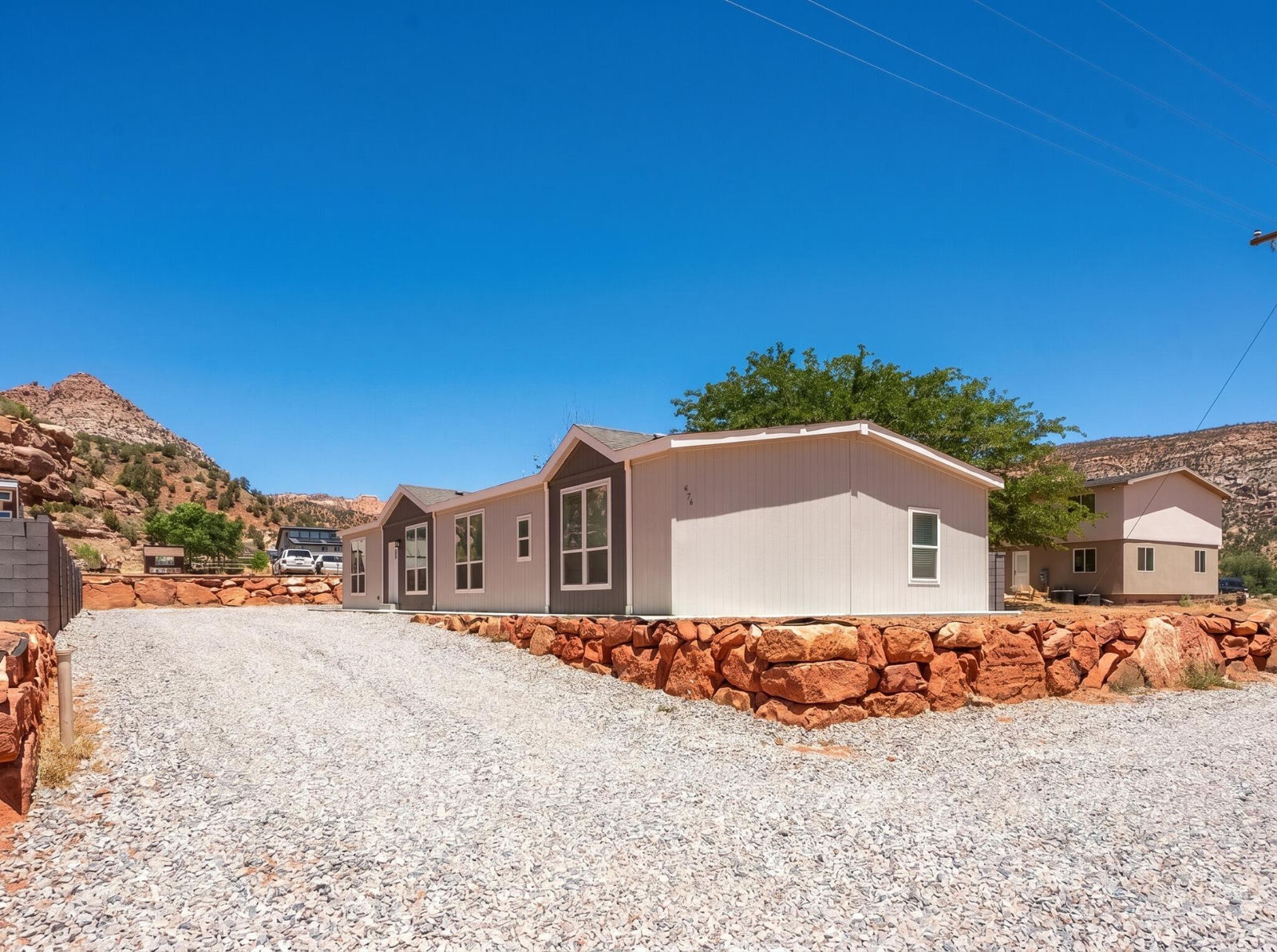 476 E Jessop Ave, Hildale, photo 5 of 48