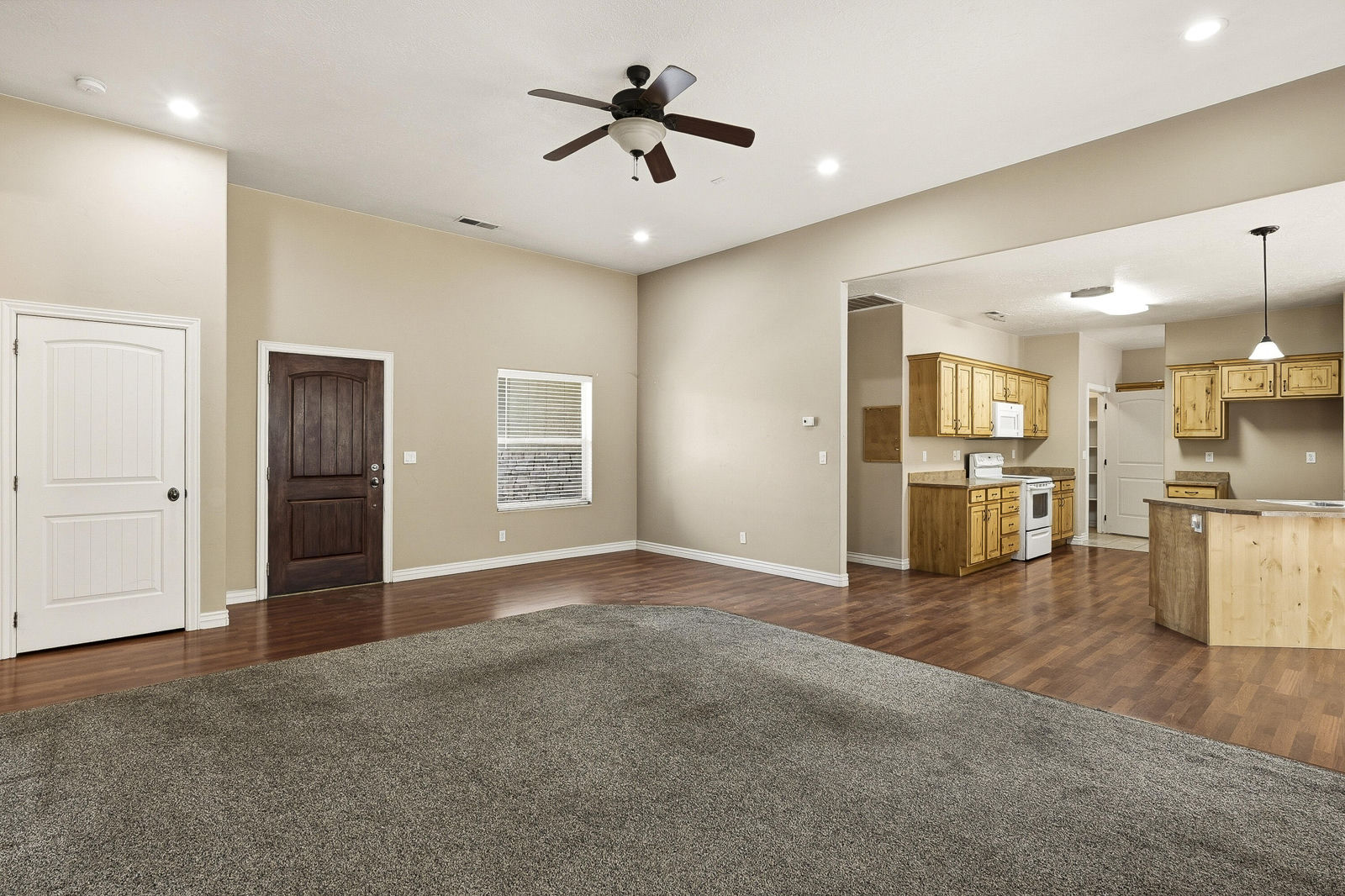 180 S 2875 W, Cedar City, photo 5 of 43