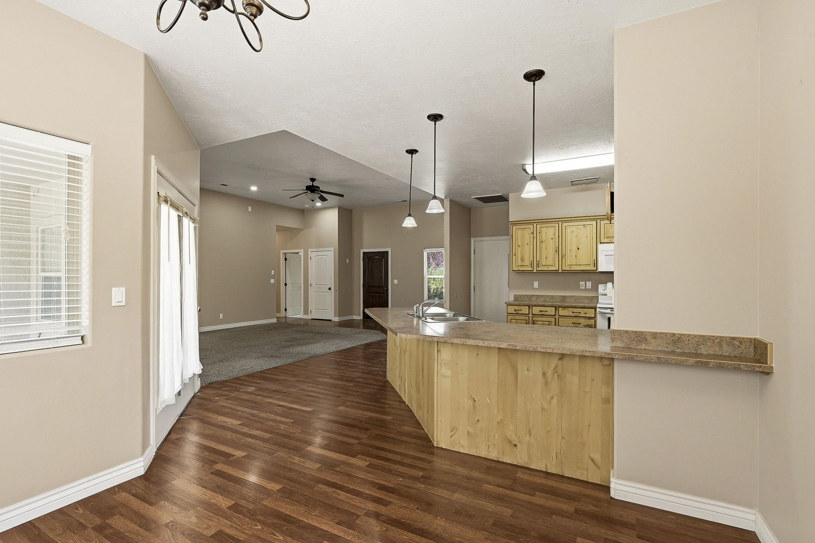 180 S 2875 W, Cedar City, photo 11 of 43