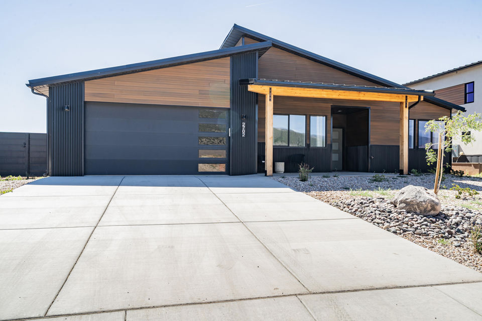 2702 S Mann LN, Cedar City, photo 2