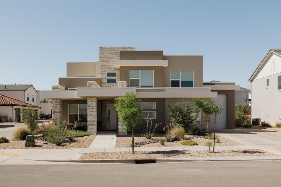 629 Spring Lily DR, St George