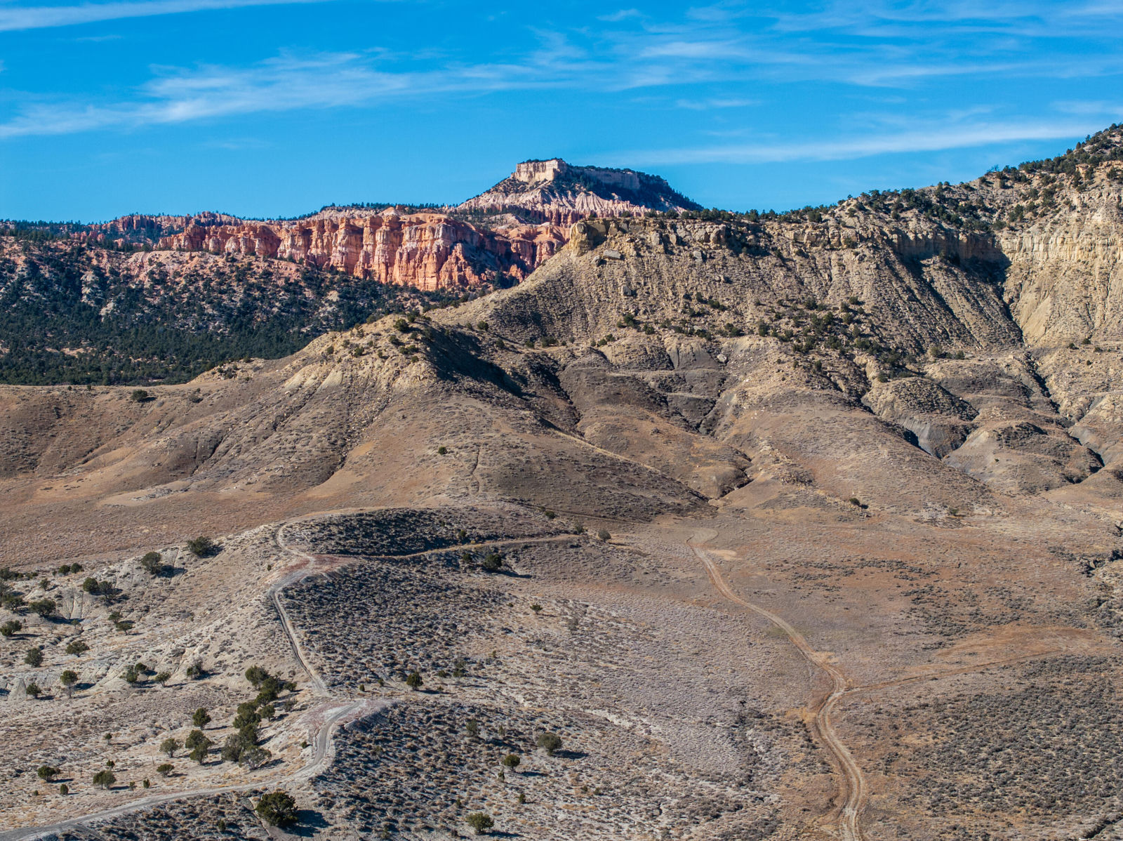 1040 W Under The Rim RD, Tropic, photo 2 of 18