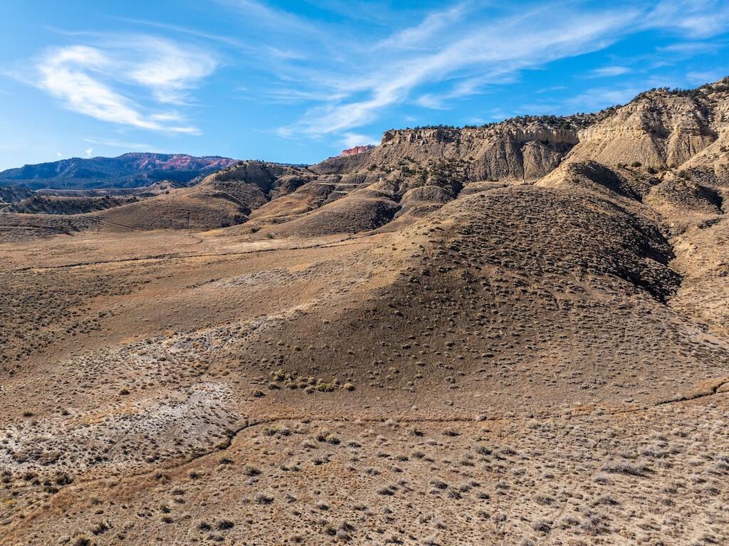 1040 W Under The Rim RD, Tropic, photo 12 of 18