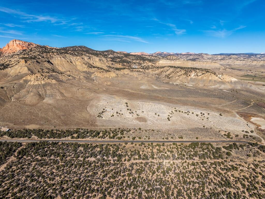 1040 W Under The Rim RD, Tropic, photo 14 of 18