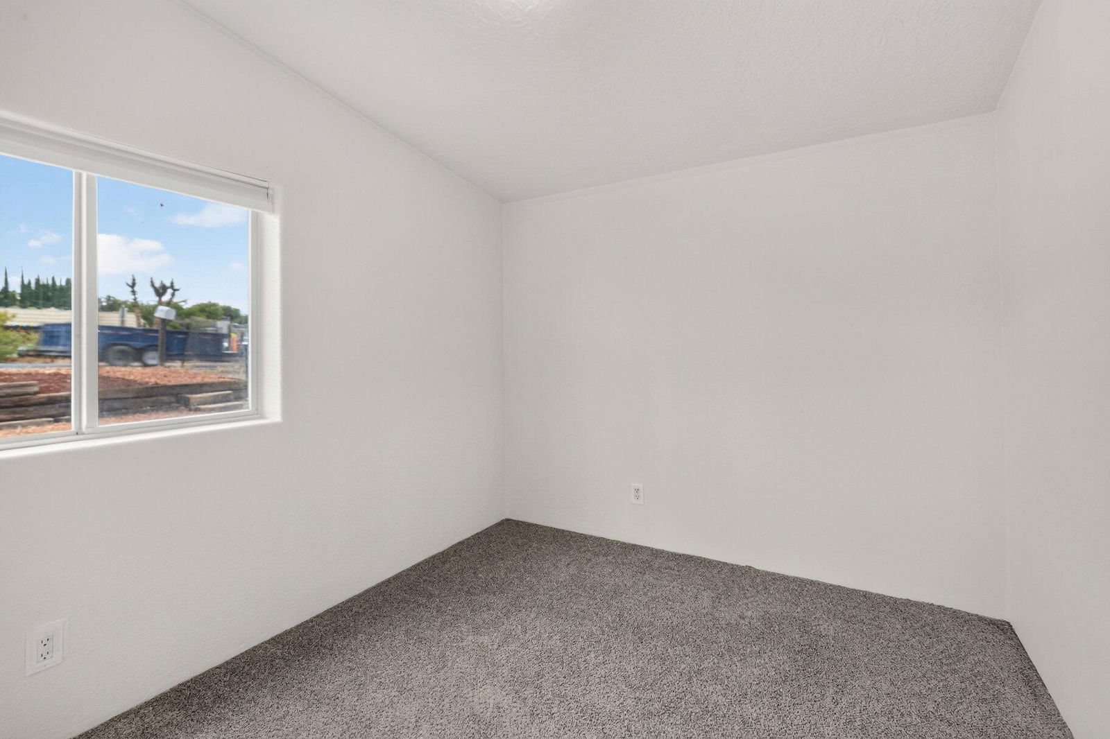 340 E Telegraph ST, Washington, photo 12 of 32