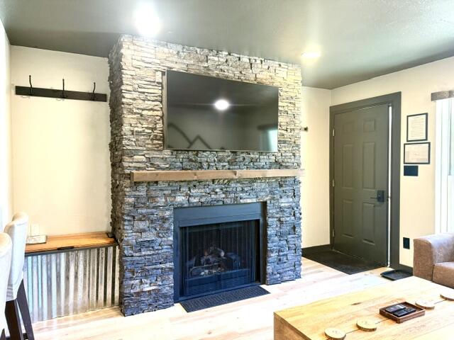 150 Ridgeview ST, 221, Brian Head, photo 12 of 31