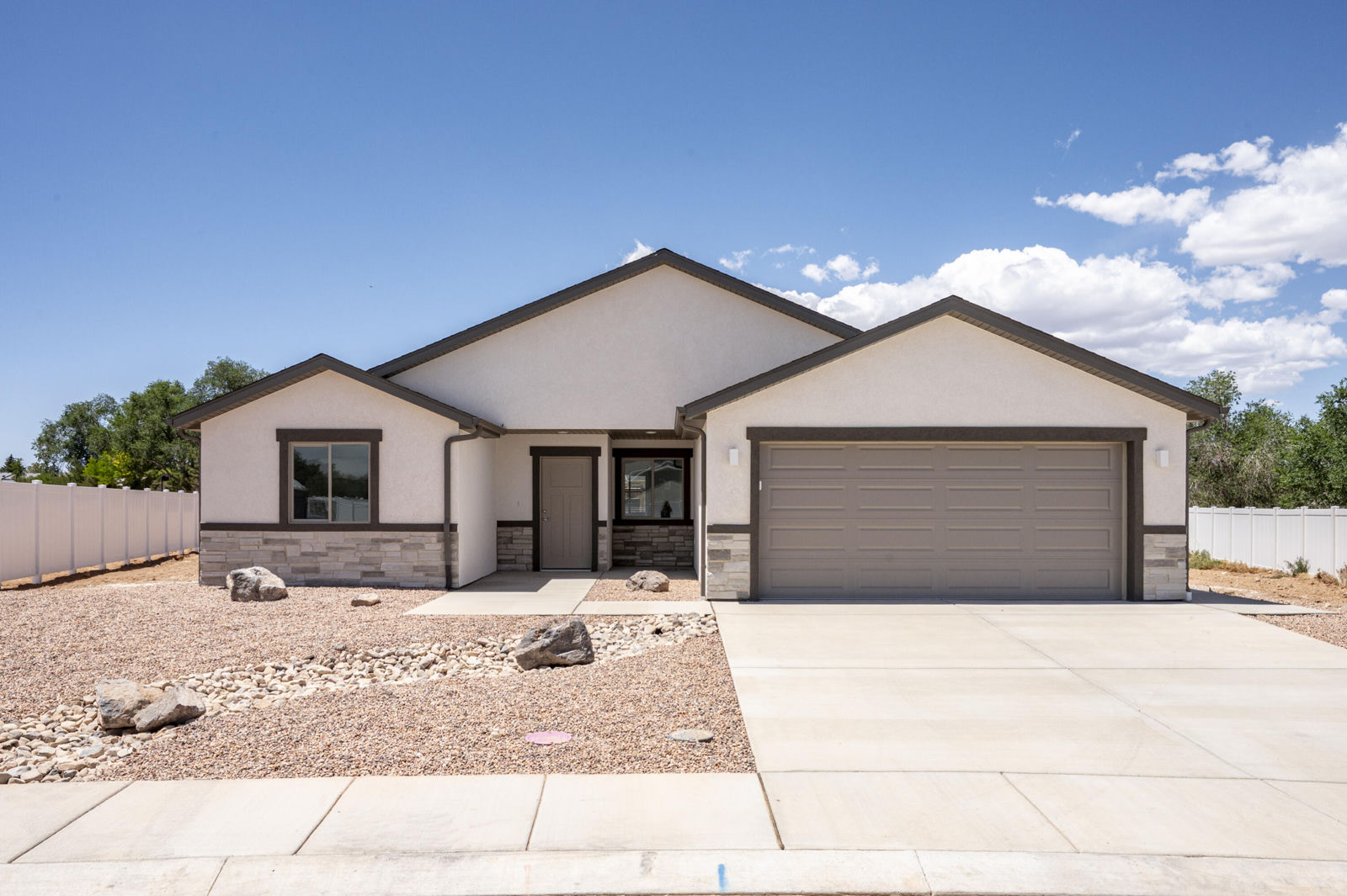 3887 N Hawks Landing LP W, Enoch, photo 1