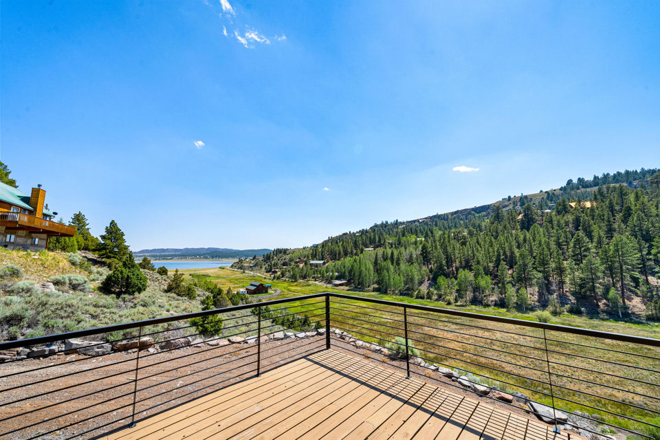 445 N Scenic DR, Panguitch Lake
