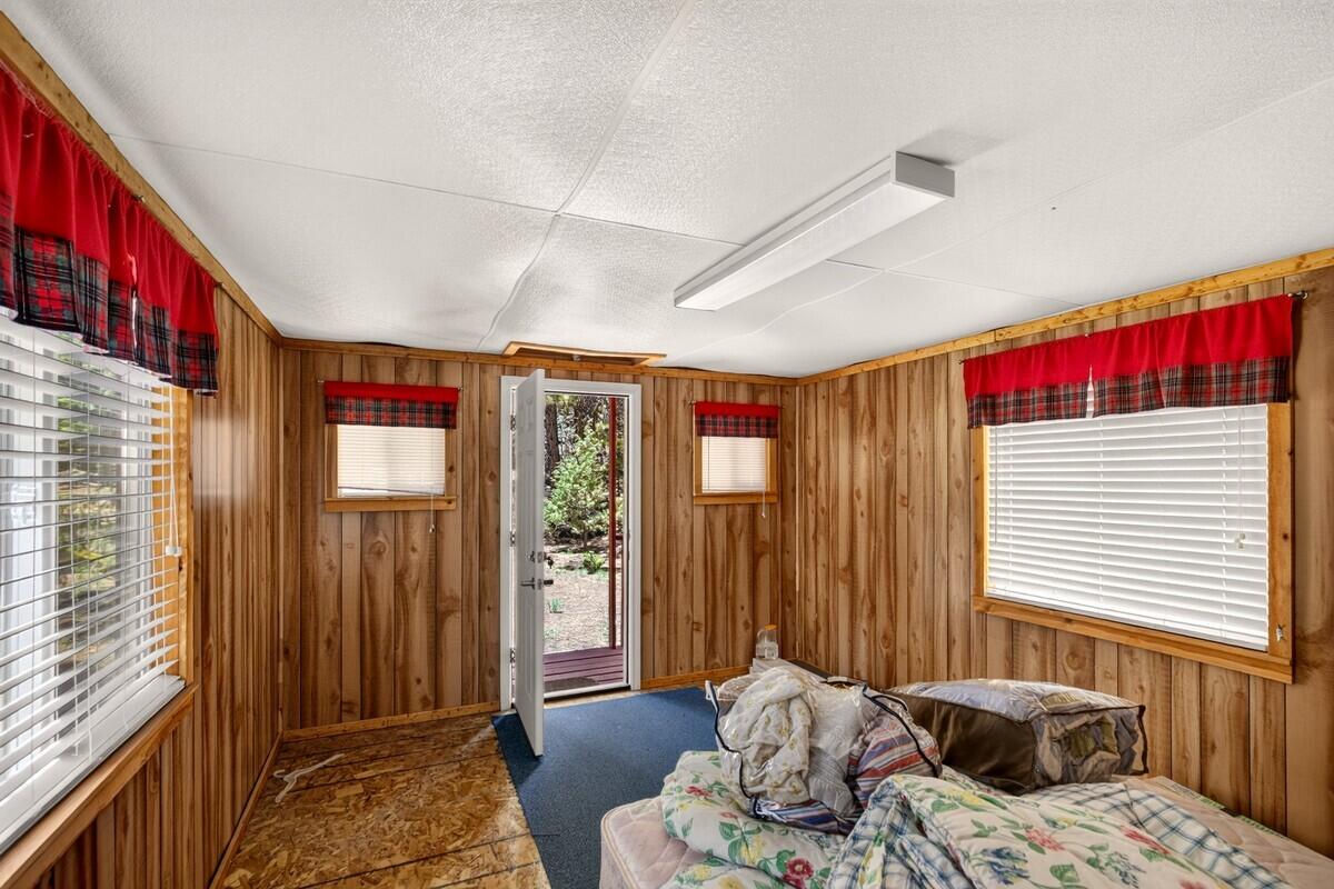 105 S Meadow DR, Mammoth Creek, photo 35 of 50