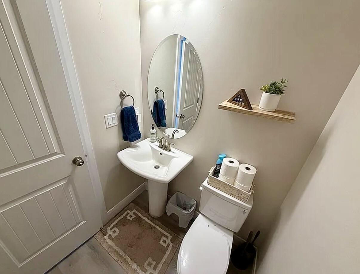 668 E Fiddlers Cove DR, 8, Cedar City, photo 5 of 34