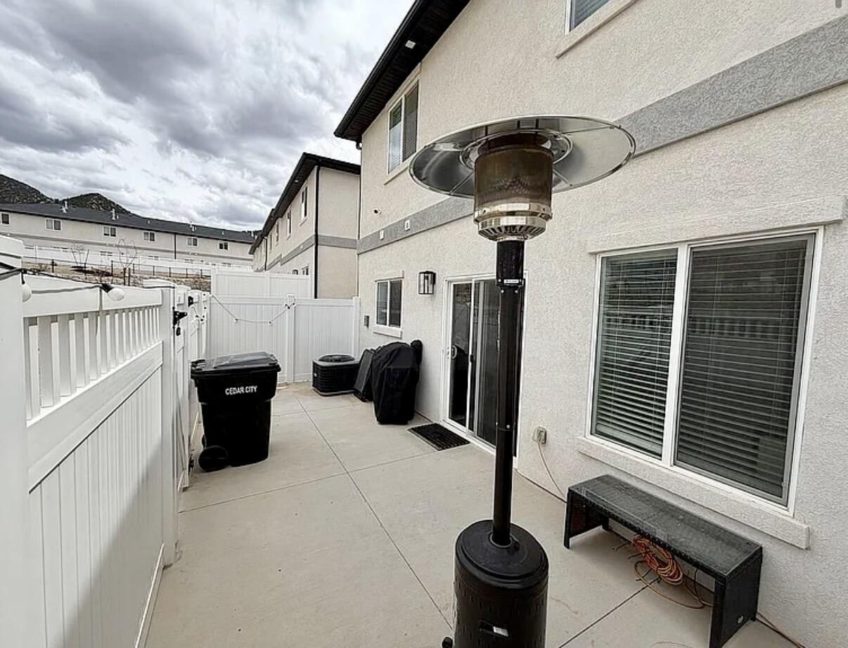 668 E Fiddlers Cove DR, 8, Cedar City, photo 29 of 34