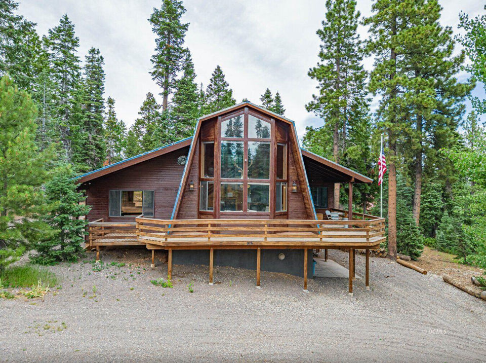 975 Bonanza RD, Duck Creek Village, photo 2