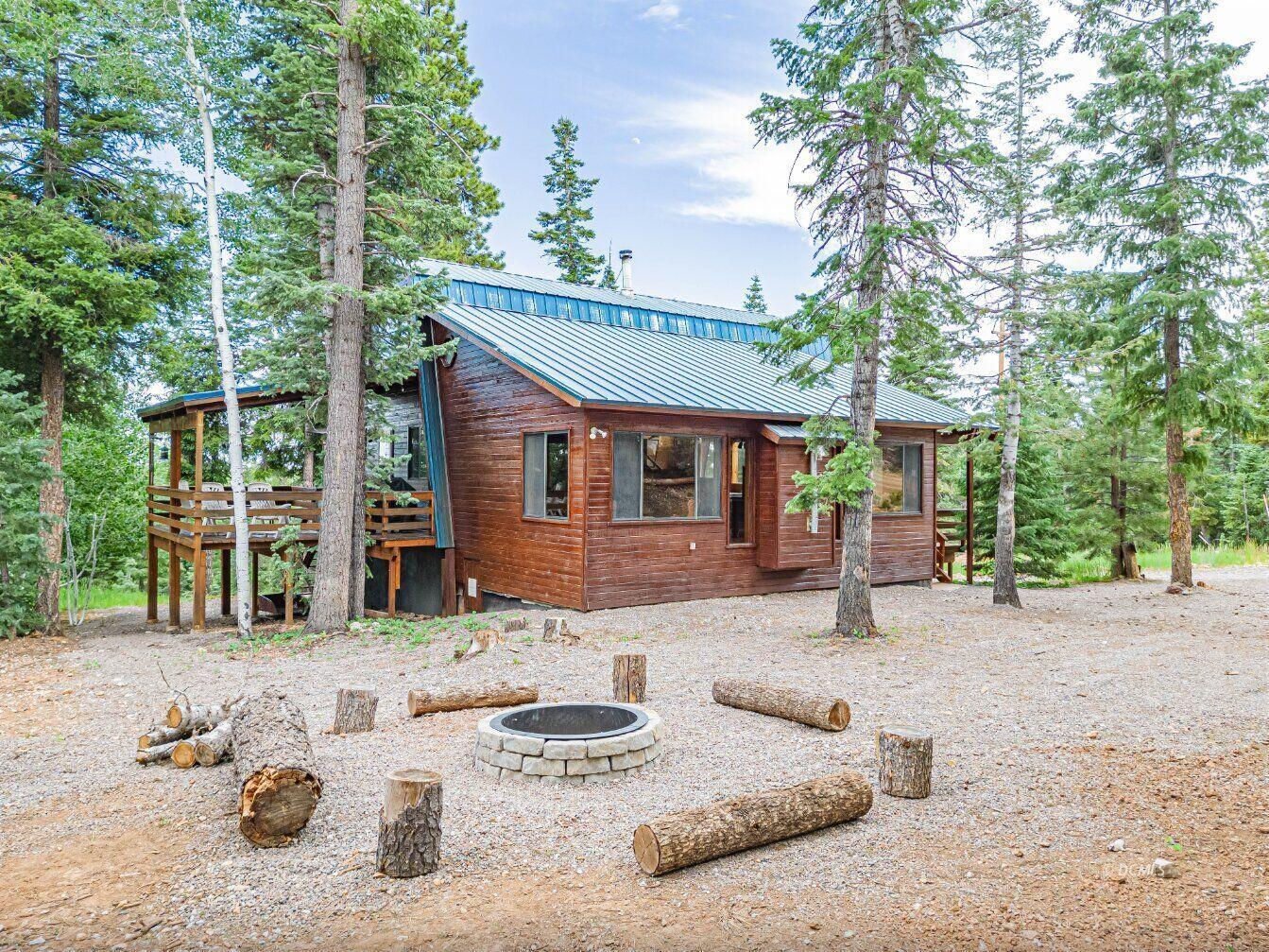 975 Bonanza RD, Duck Creek Village, photo 4 of 42