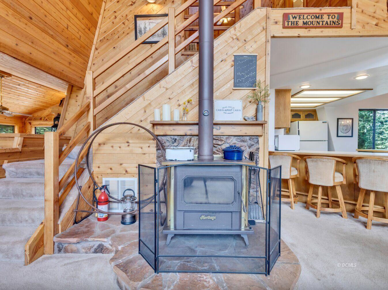 975 Bonanza RD, Duck Creek Village, photo 8 of 42