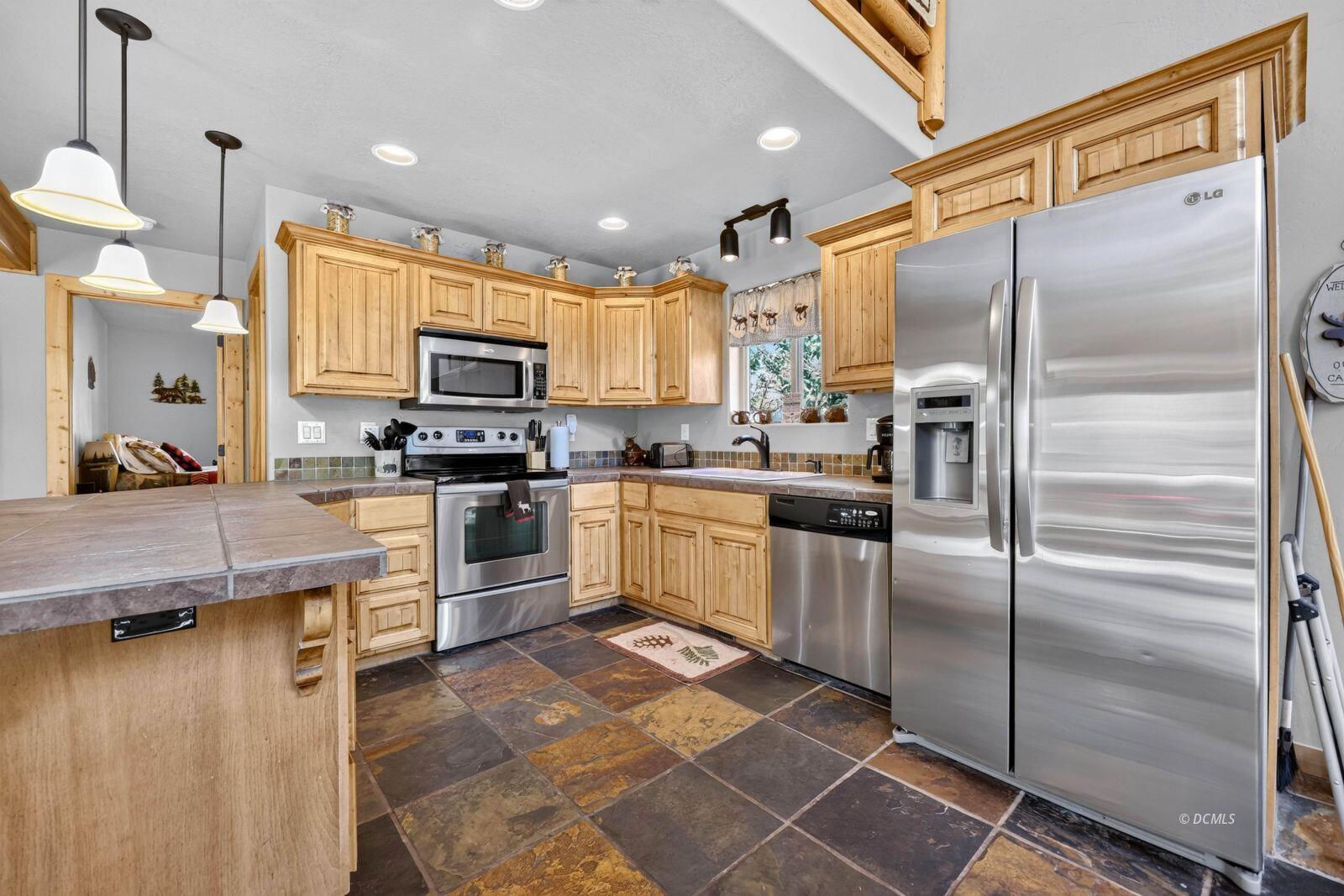 4125 Spring DR, Duck Creek Village, photo 9 of 48