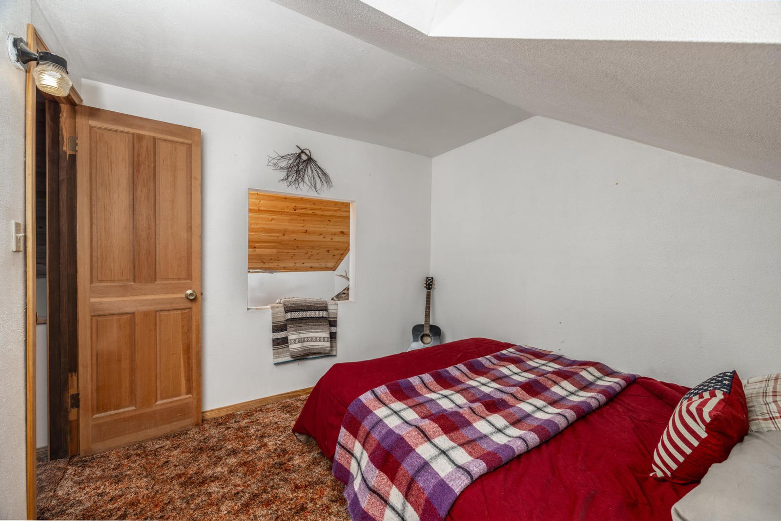 305 Quaking Aspen DR, Duck Creek Village, photo 13 of 22