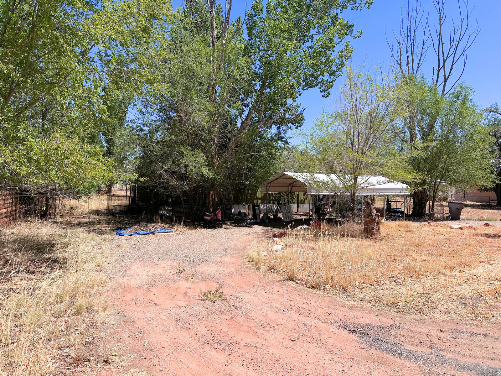 760 W Navajo DR, Kanab, photo 3 of 25