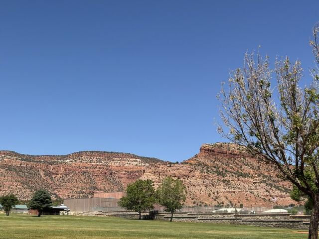 760 W Navajo DR, Kanab, photo 23 of 25