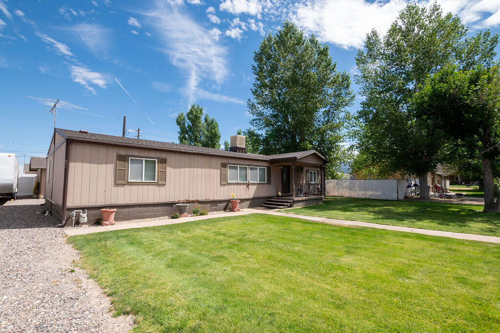 855 E 300 North ST, Beaver, photo 4 of 44
