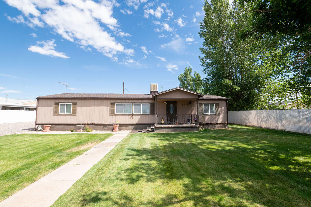 855 E 300 North ST, Beaver, photo 1