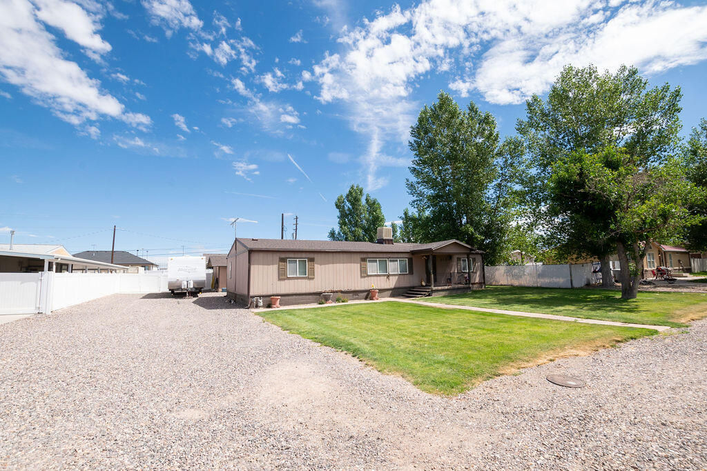 855 E 300 North ST, Beaver, photo 7 of 44