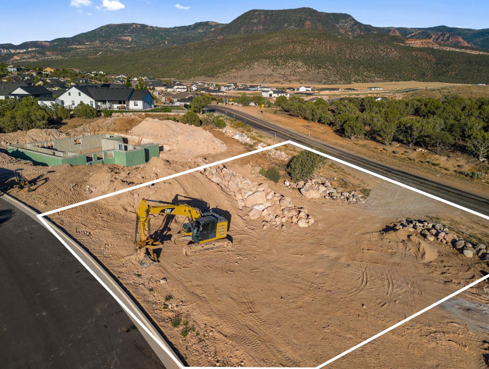 3157 W Moon Crest DR, Lot 6, Cedar City