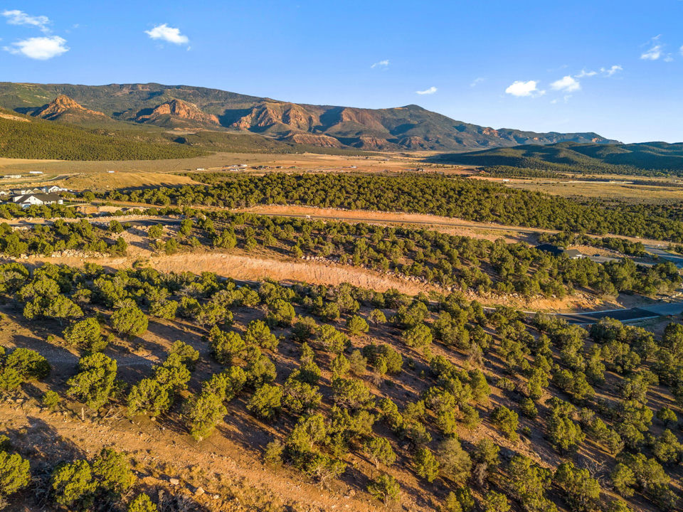 W South Mountain DR, lot 23, Cedar City, photo 2