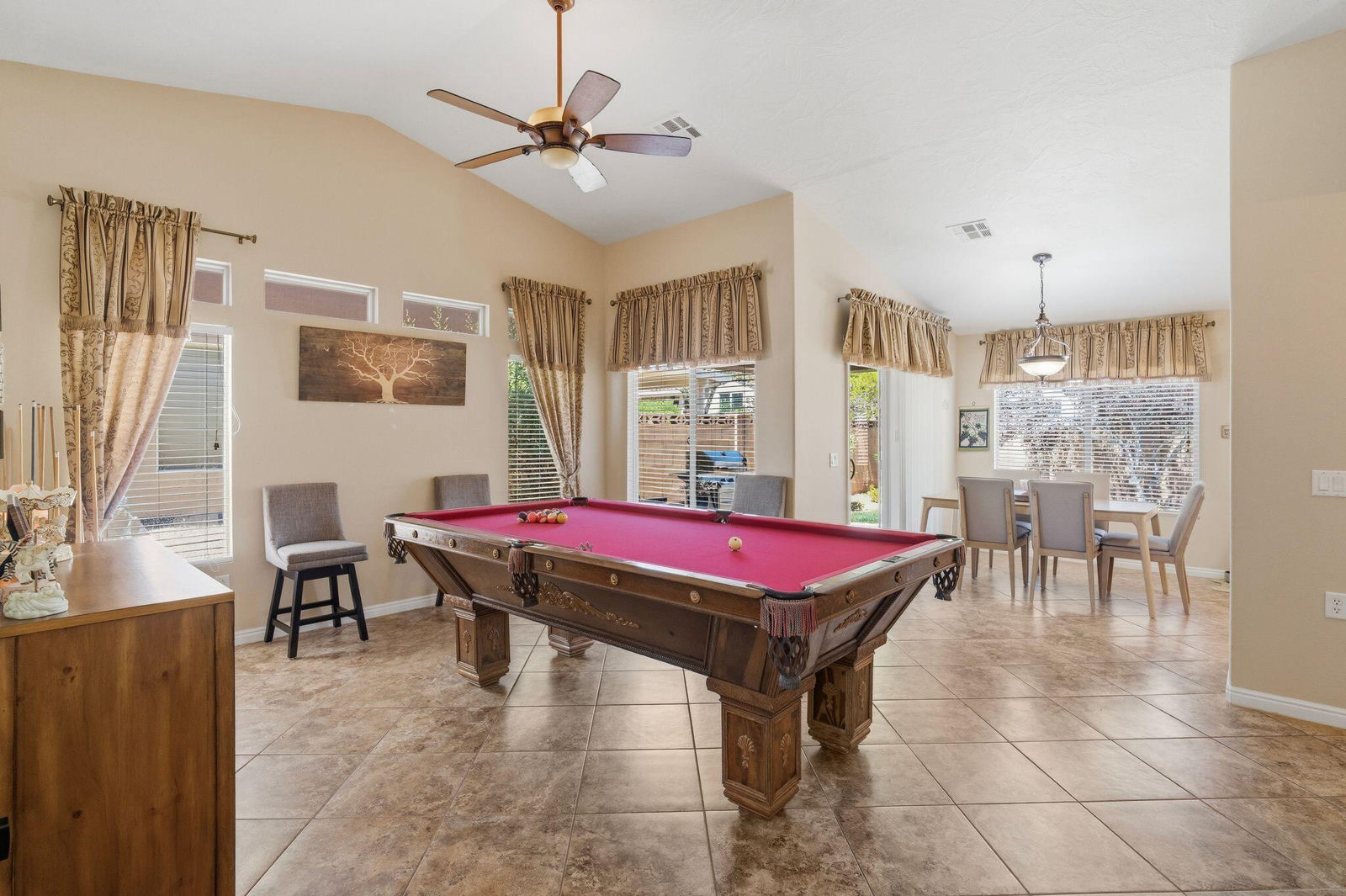 4652 S Medallion DR, St George, photo 9 of 41