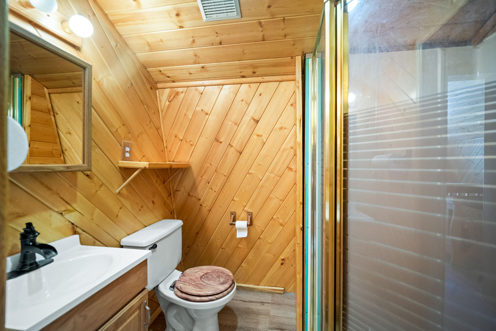 1295/1275 E Bluebird LN N, Duck Creek Village, photo 17 of 50