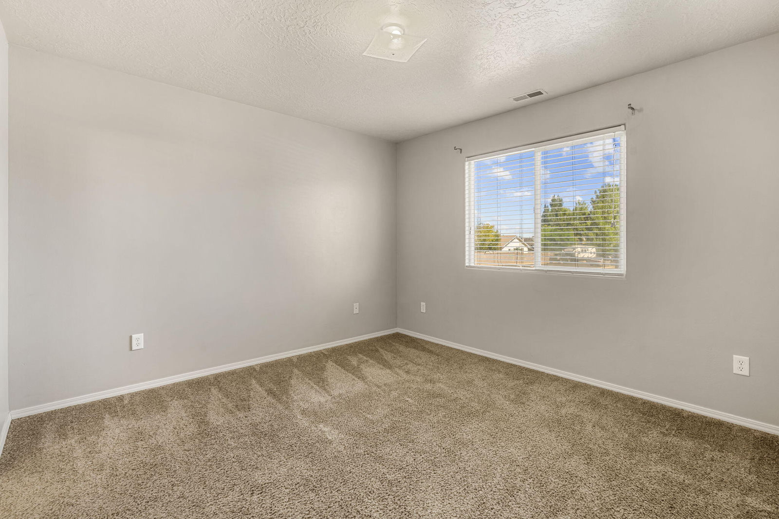 612 W 1300 N, Cedar City, photo 19 of 30