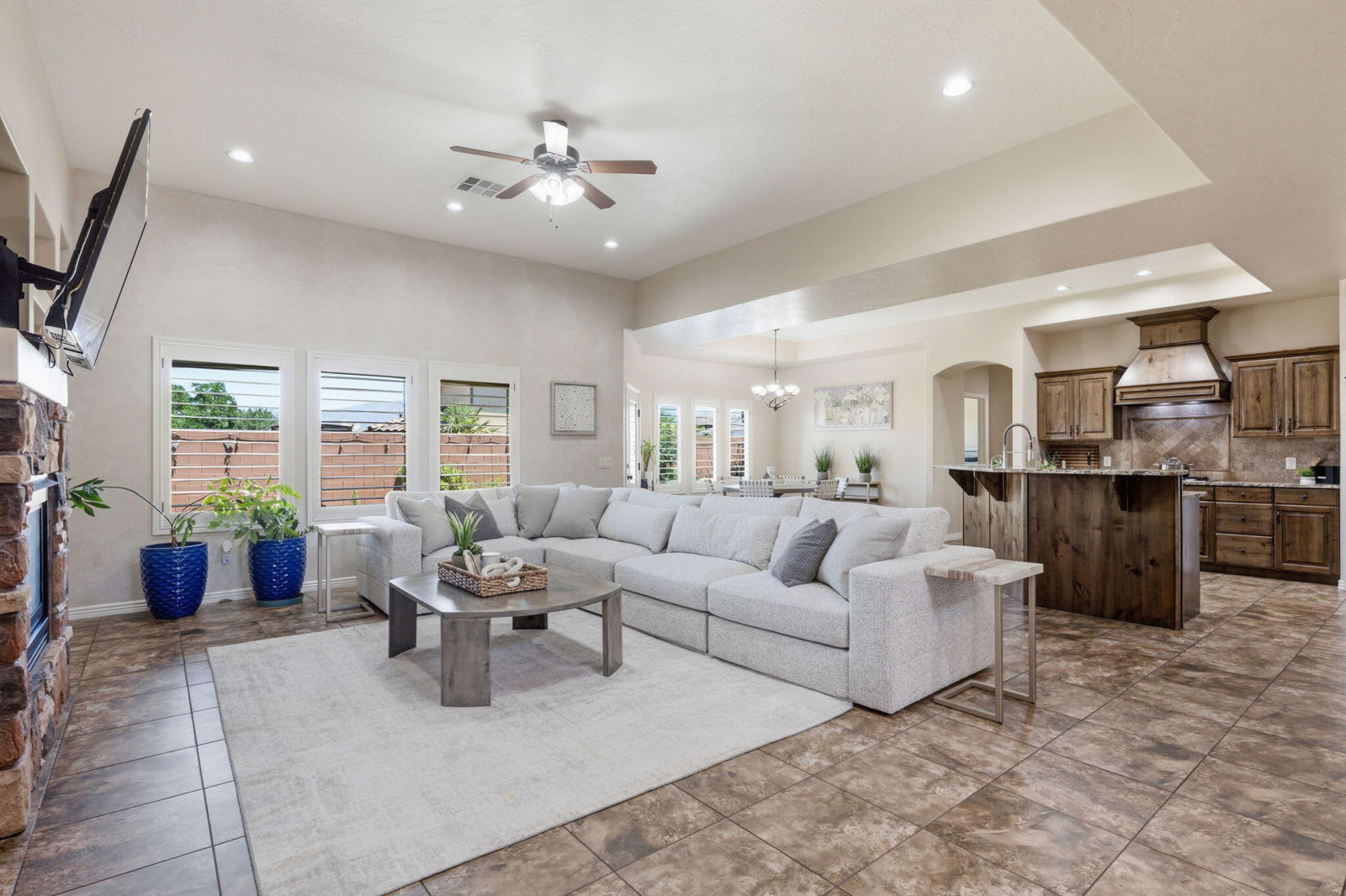 2893 E Carmine DR, St George, photo 6 of 35