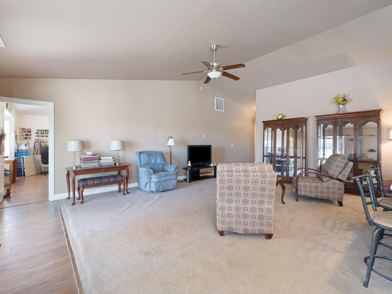 3008 W Sycamore LN, Cedar City, photo 7 of 32