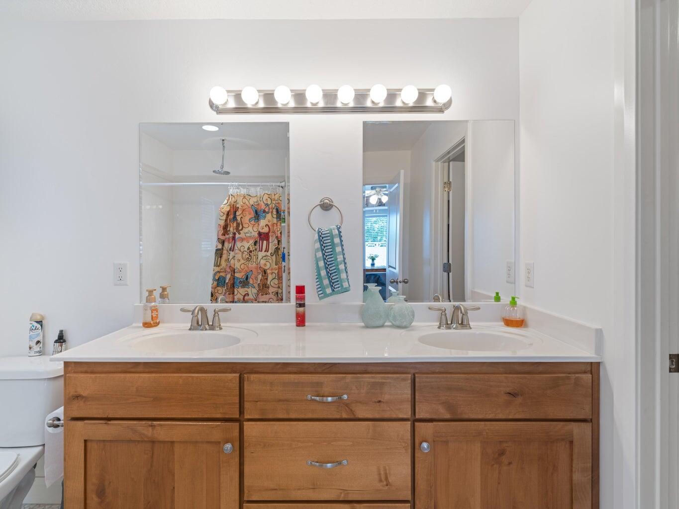 3008 W Sycamore LN, Cedar City, photo 13 of 32