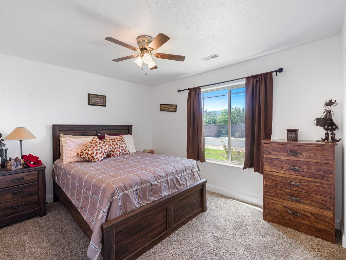 3008 W Sycamore LN, Cedar City, photo 19 of 32