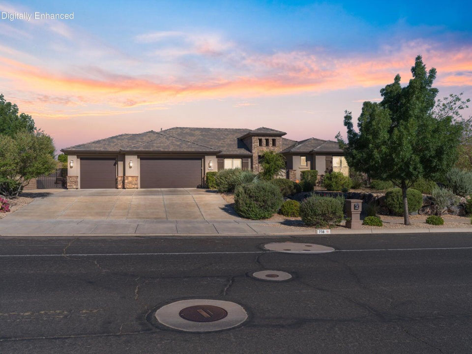 758 N Highland Parkway, Washington