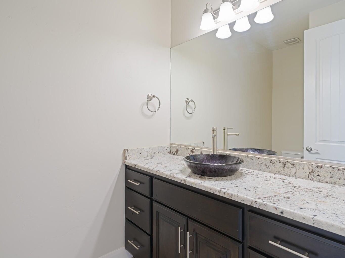 758 N Highland Parkway, Washington, photo 27 of 50