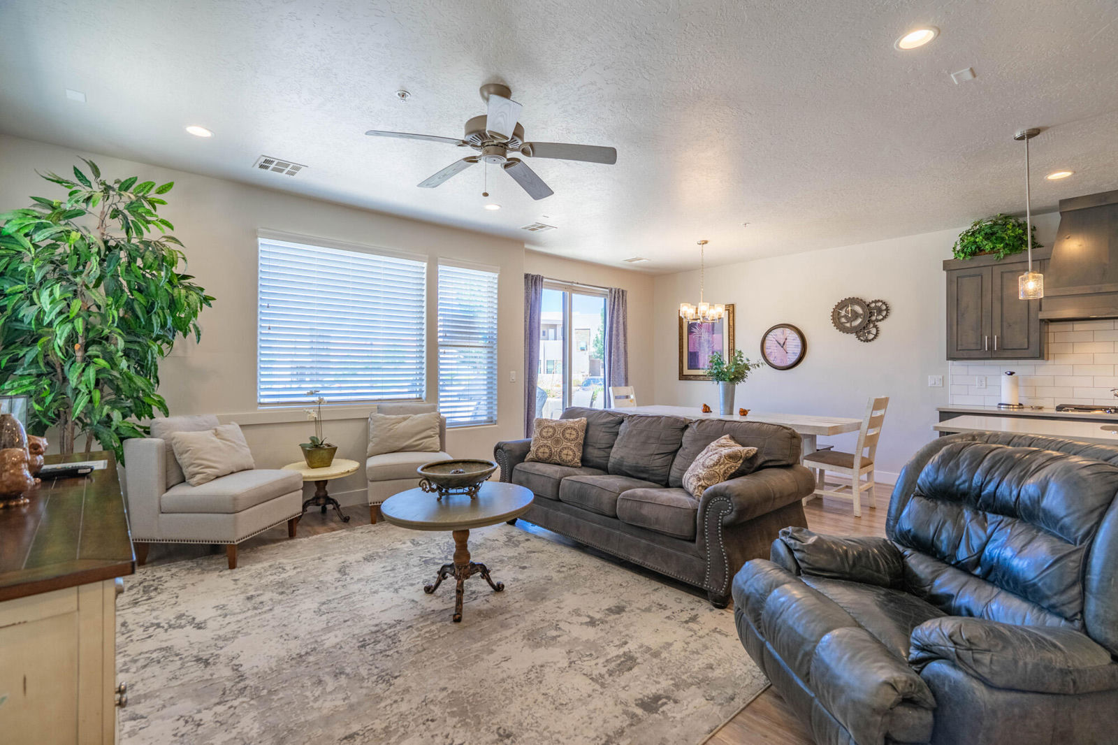 2322 N Park Center DR, 39, Washington, photo 25 of 138