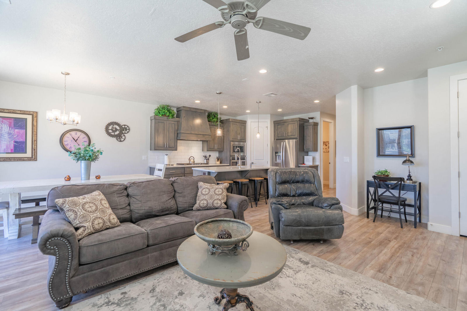 2322 N Park Center DR, 39, Washington, photo 29 of 138