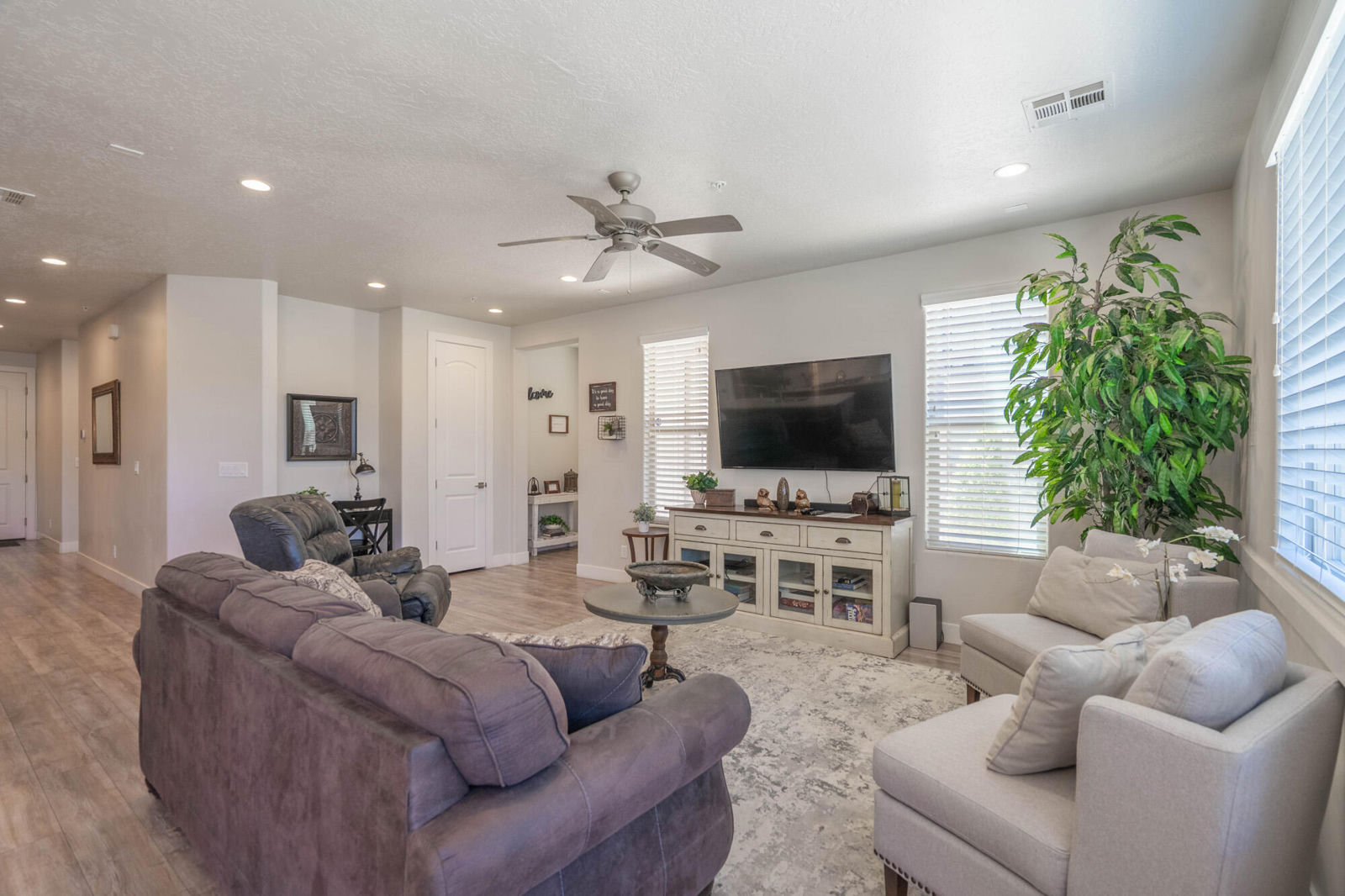 2322 N Park Center DR, 39, Washington, photo 30 of 138