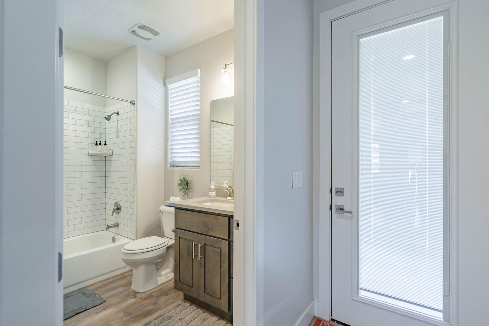 2322 N Park Center DR, 39, Washington, photo 95 of 138
