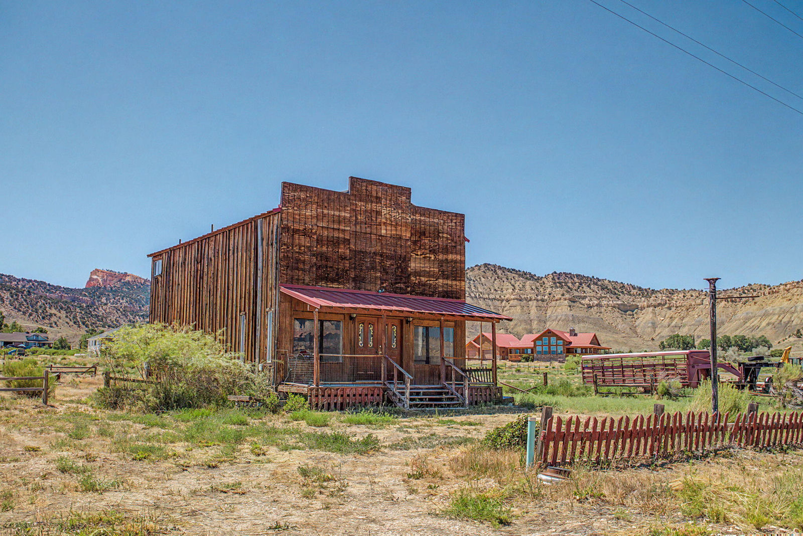 511 N Main ST, Tropic, photo 8 of 33